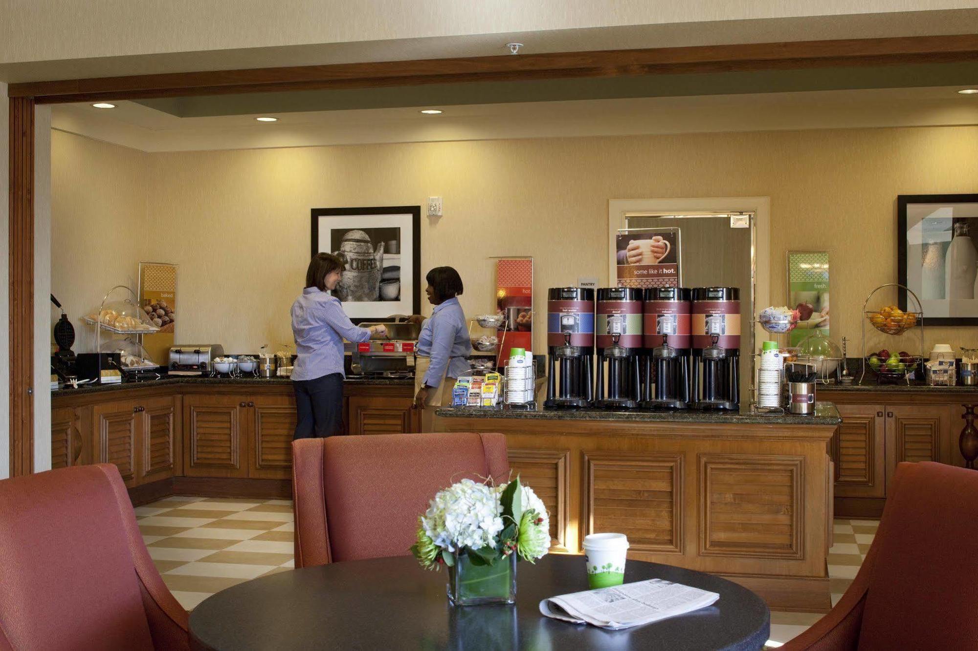 Hampton Inn&Suites Savannah/Midtown Restaurant foto